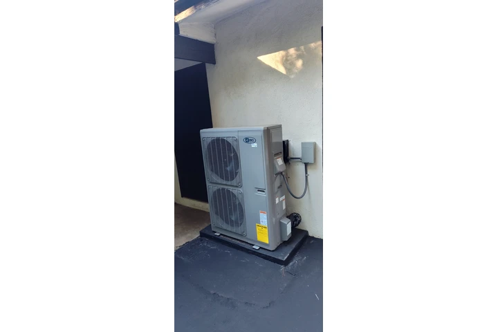 MINI SPLIT & AIRE CENTRAL HVAC image 5