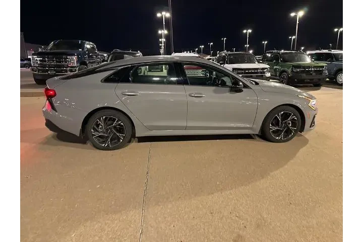 $27995 : Kia K5 2025 GT-Line 4dr Seda image 5