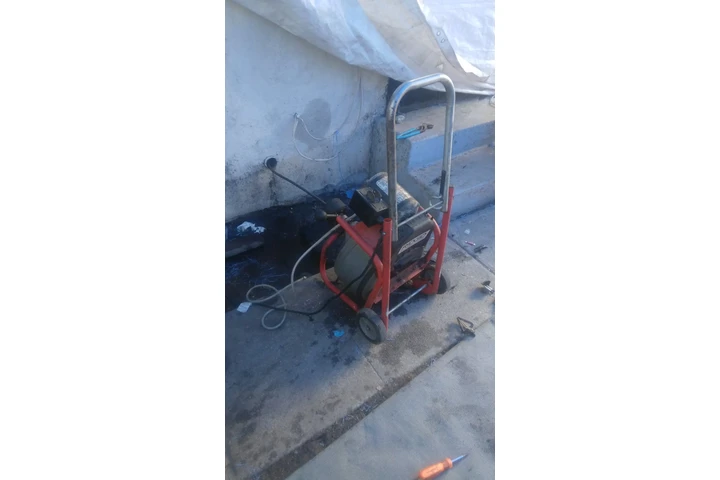 El plomero 24-7 image 1