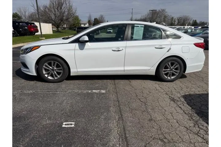 $3566 : Hyundai SONATA 2017 4dr Seda image 1