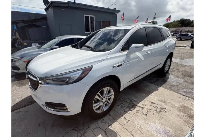 $12400 : 2018 Enclave Essence image 7