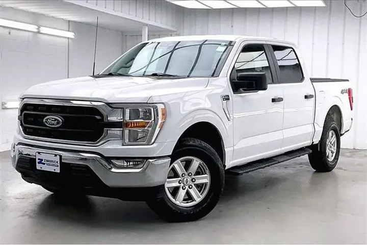$26490 : Ford F-150 2022 4x4 XLT 4dr image 2