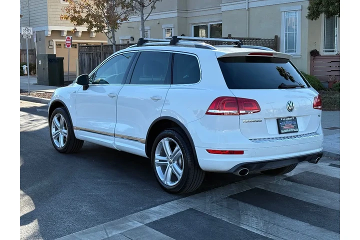 $16988 : 2014 Touareg R-Line image 8