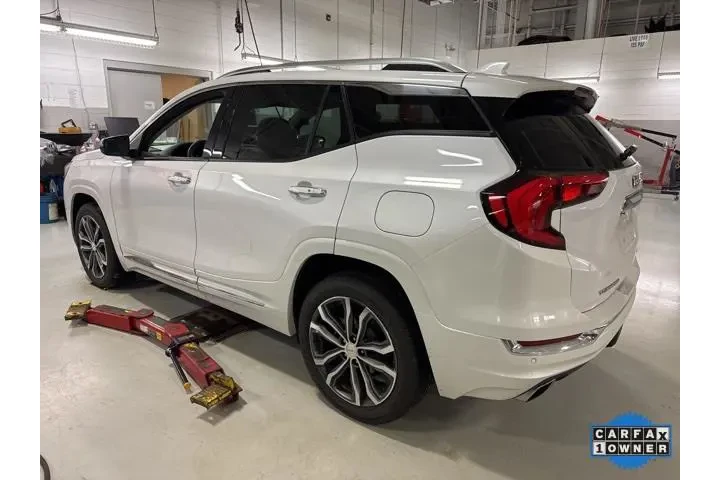 $28928 : GMC Terrain 2020 4x4 Denali image 9