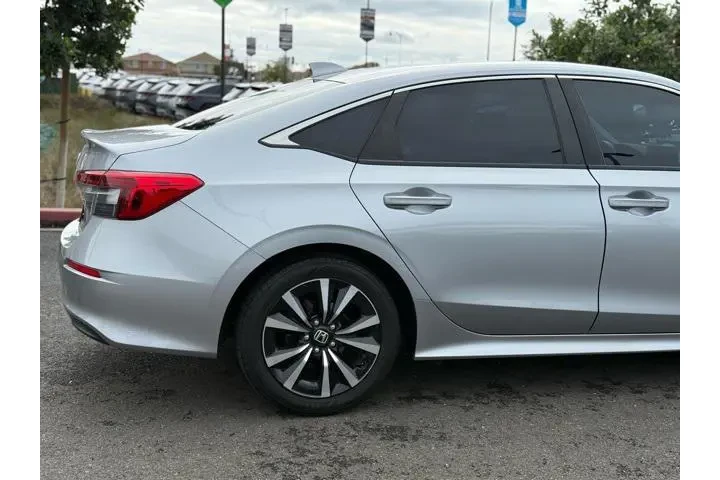 $21499 : Honda Civic 2022 EX 4dr Seda image 9
