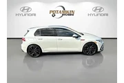 $31851 : Volkswagen Golf GTI 2024 Aut thumbnail