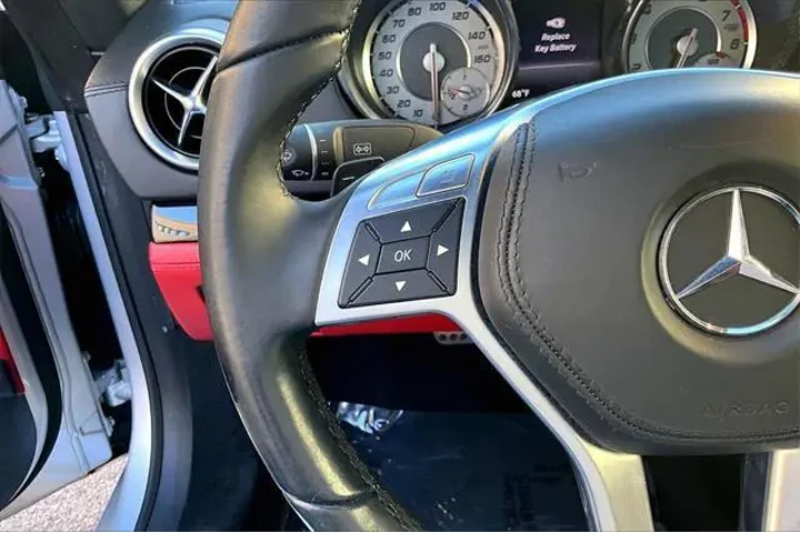$25991 : Mercedes-Benz SL-Class 2015 image 10
