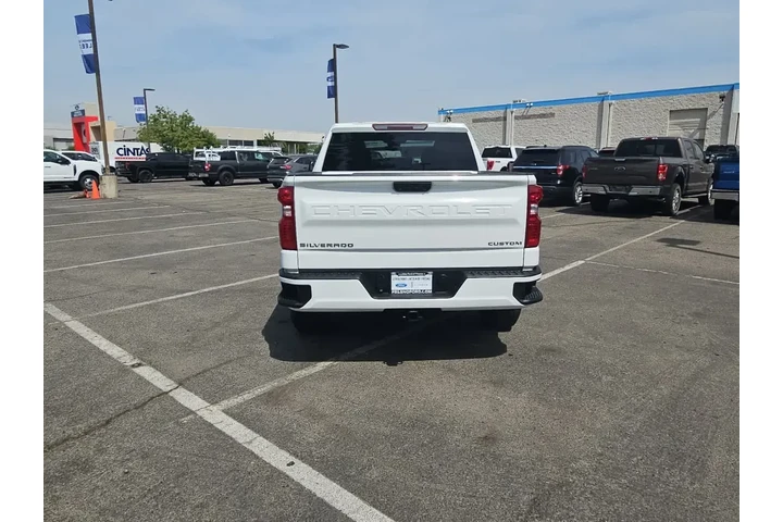 $30000 : Chevrolet Silverado 1500 202 image 7