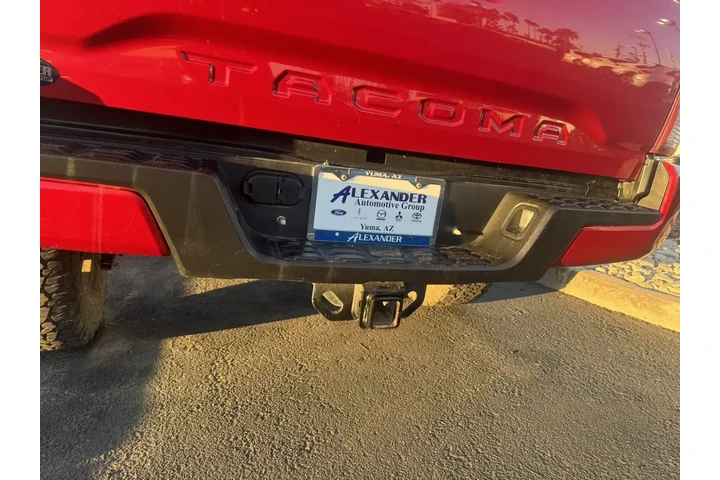 $23900 : Toyota Tacoma 2021 4x4 TRD S image 7