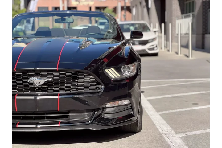 $21990 : 2017 FORD MUSTANG image 4