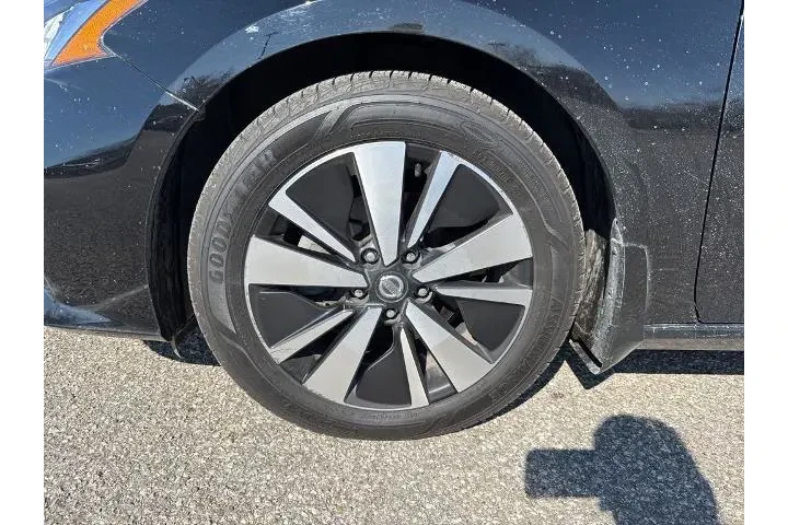 $15500 : Nissan Altima 2020 2.5 SV 4d image 5