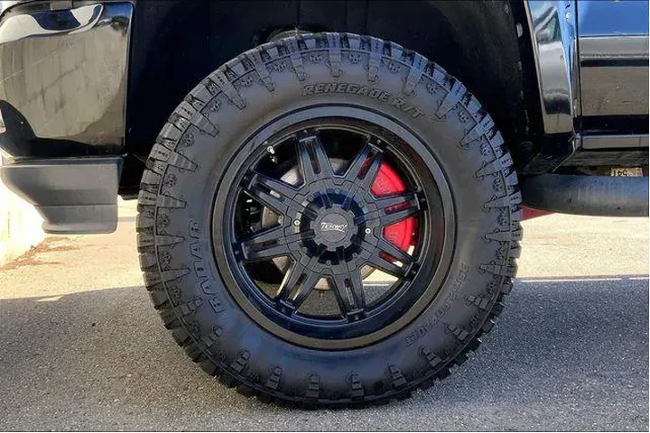 $28985 : Chevrolet Silverado 1500 201 image 9