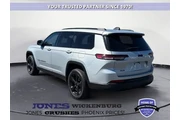 $27585 : Jeep Grand Cherokee L 2023 4 thumbnail