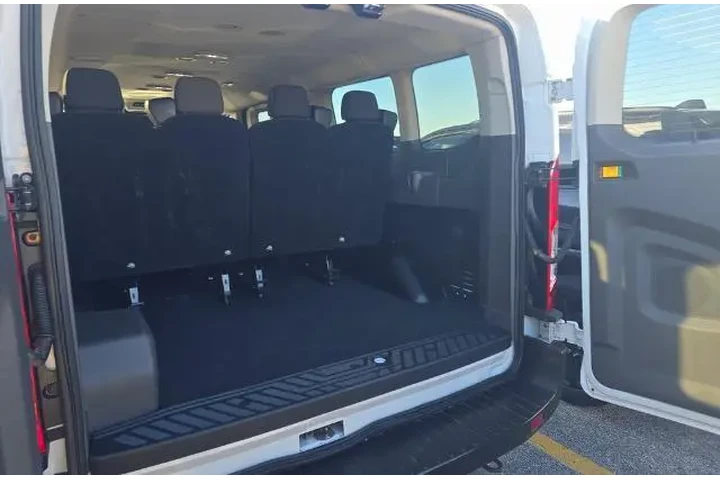 $37130 : Ford Transit 2022 350 XL 3dr image 6