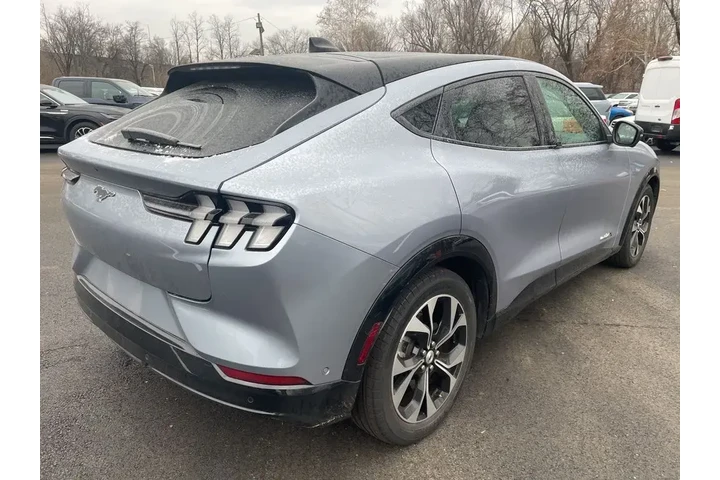 $23999 : Ford Mustang Mach-E 2022 Pre image 4