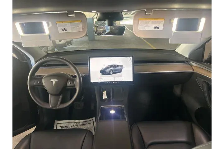 $31995 : Tesla Model Y 2023 AWD Long image 5