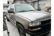 2002 Chevy Silverado LS V8 4.8 en Los Angeles