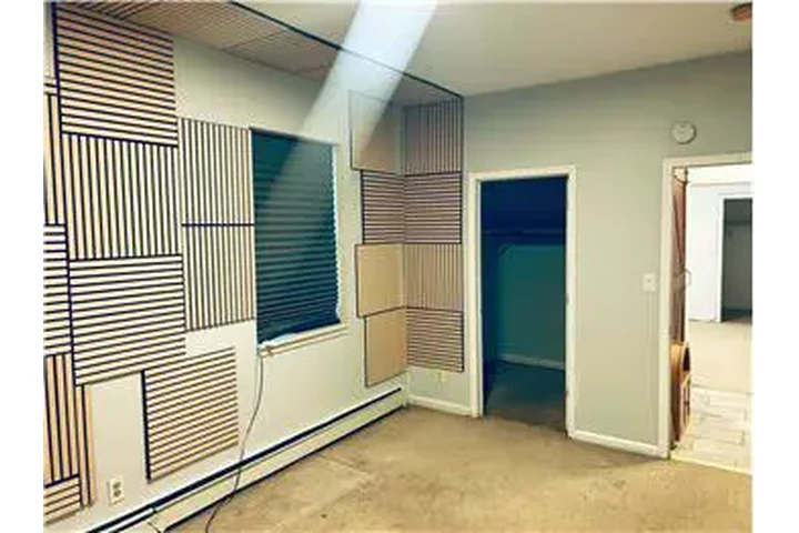 $2200 : Rental property with 2 bedro image 6