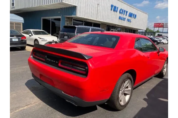 $27900 : 2023 Challenger SXT image 5