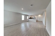$1500 : Welcome to Glendale, a communi thumbnail