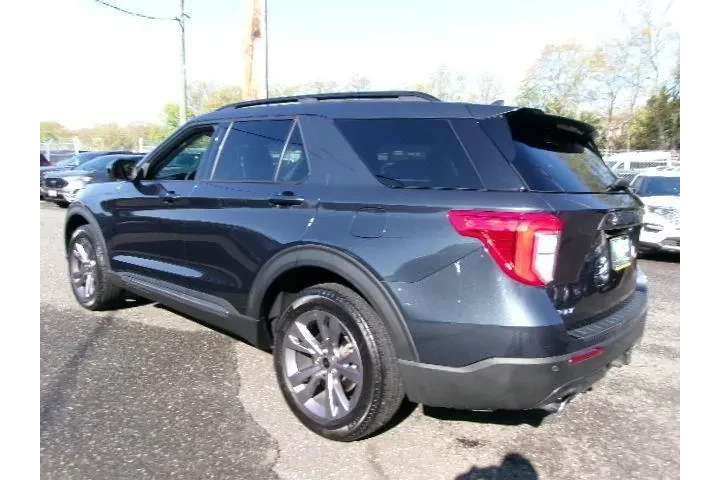 $33396 : Ford Explorer 2022 AWD XLT 4 image 8