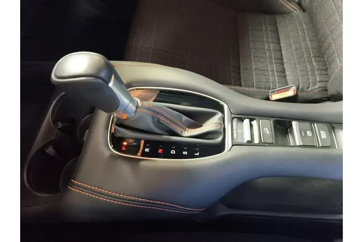 $27700 : Honda HR-V 2025 AWD Sport 4d image 9