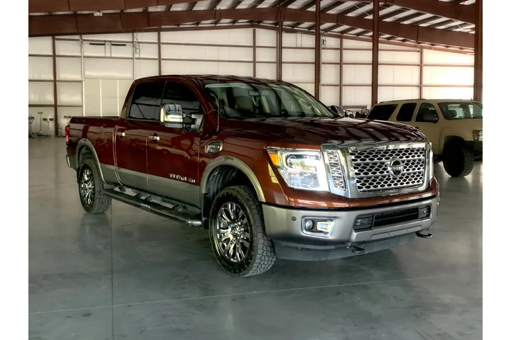 $28900 : 2016 TITAN XD SL image 1