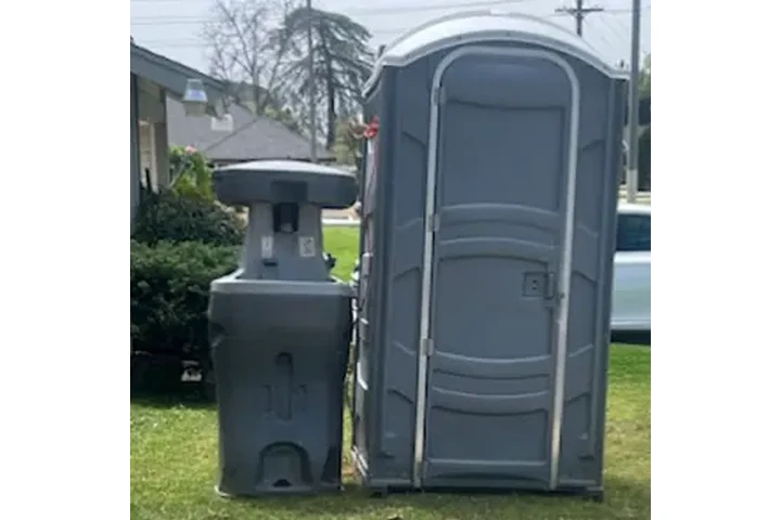 DS Portable Toilets image 3