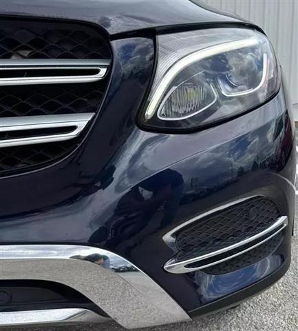 $17495 : 2017 MERCEDES-BENZ GLC GLC 30 image 10