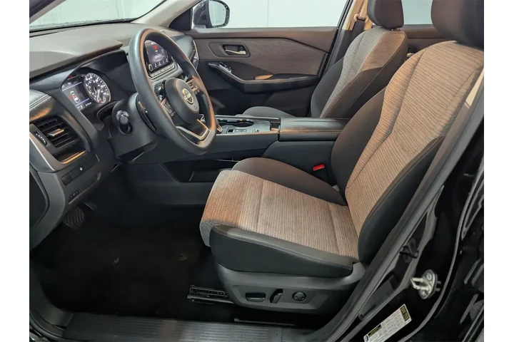 $20797 : Nissan Rogue 2023 SV 4dr Cro image 10