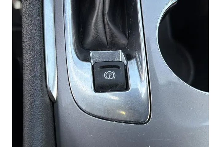 $17950 : Chevrolet Malibu 2024 LT 4dr image 10