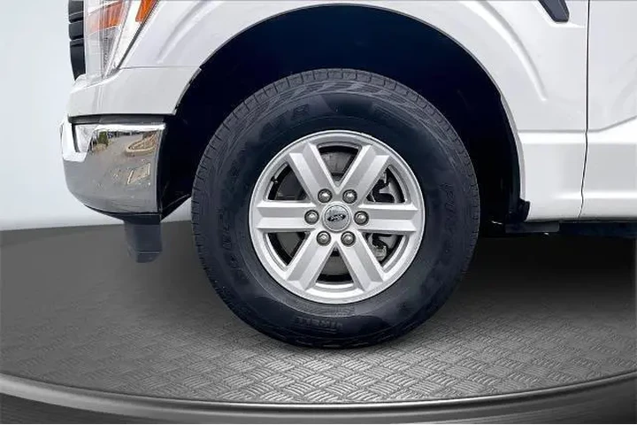 $26804 : Ford F-150 2021 4x2 XL 4dr S image 9