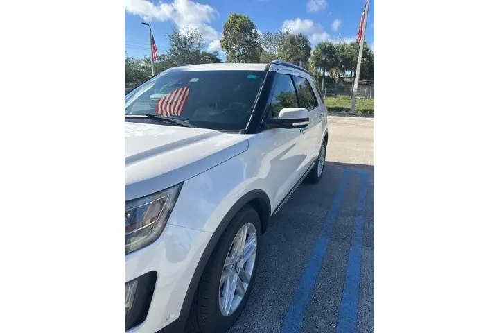 $13990 : Ford Explorer 2016 Limited 4 image 2