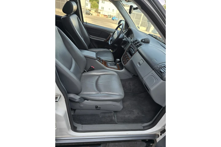 $3200 : Limpio image 6