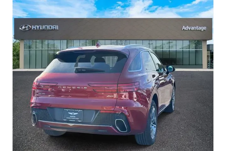 $37099 : Genesis GV70 2023 AWD 2.5T S image 5