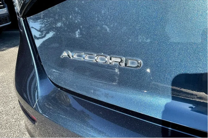 $25988 : Honda Accord 2023 EX 4dr Sed image 9