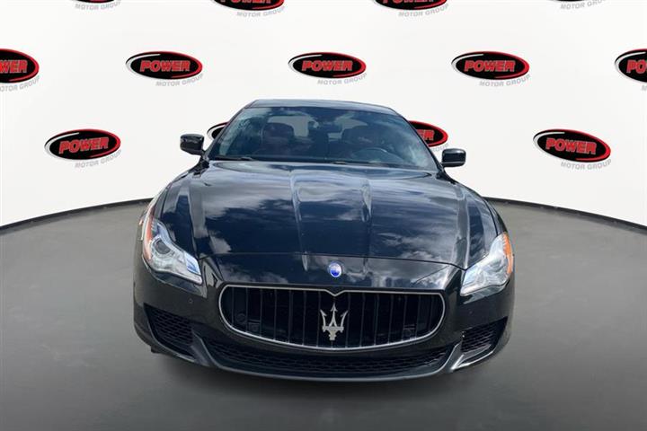 $22995 : Used 2016 Quattroporte 4dr Sd image 2