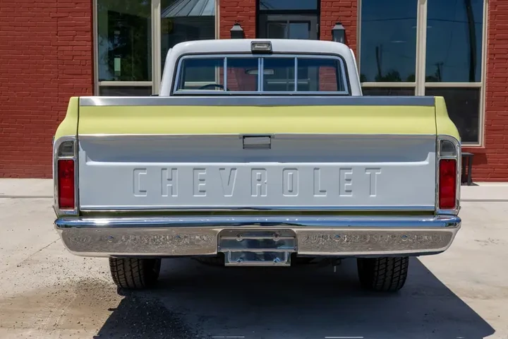 $5000 : 1972 Chevrolet C10 Cheyenne image 3