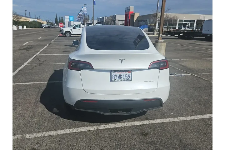 $27000 : Tesla Model Y 2021 AWD Long image 7