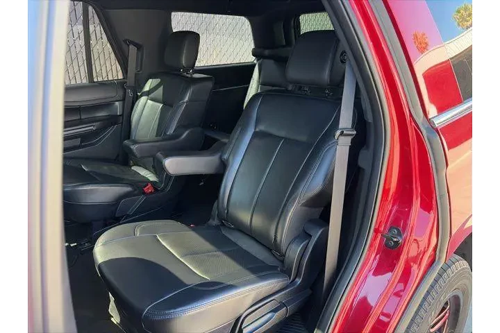 $30100 : Ford Expedition 2020 4x2 XLT image 9