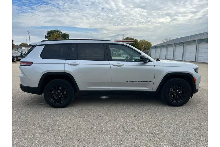 $33990 : Jeep Grand Cherokee L 2024 4 image 5