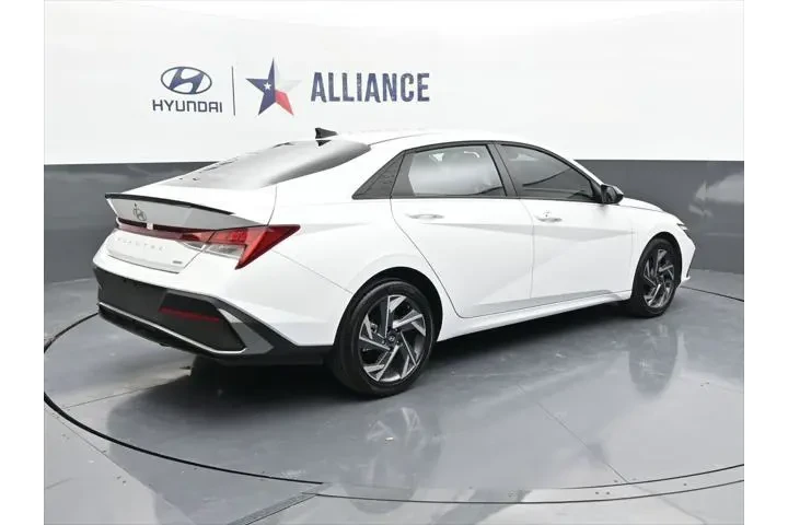 $22639 : Hyundai ELANTRA Hybrid 2025 image 8