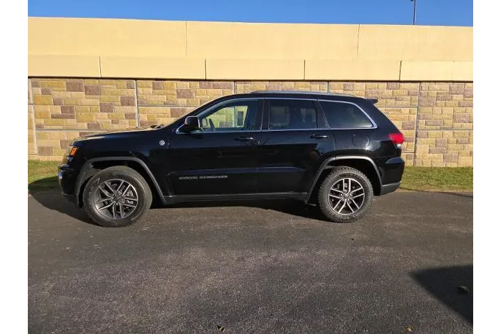 $18226 : Jeep Grand Cherokee 2020 4x4 image 8