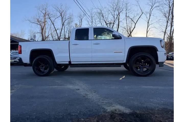 $21995 : 2018 GMC Sierra 1500 image 8
