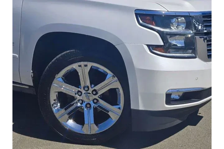 $32998 : Chevrolet Tahoe 2019 4x4 Pre image 9