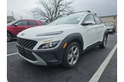 $20774 : Hyundai KONA 2023 AWD SEL 4d thumbnail