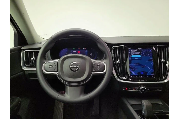 $27998 : Volvo S60 2024 B5 Core Dark image 10