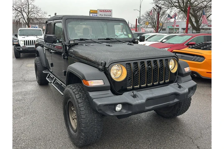 $20990 : Jeep Gladiator 2020 4x4 Spor image 2