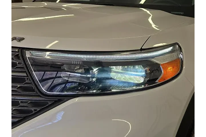 $33999 : Ford Explorer 2022 AWD XLT 4 image 9