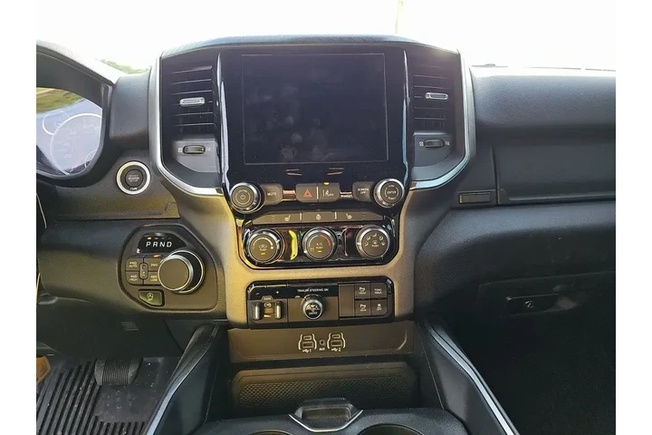 $38450 : Ram 1500 2025 4x4 Big Horn 4 image 3